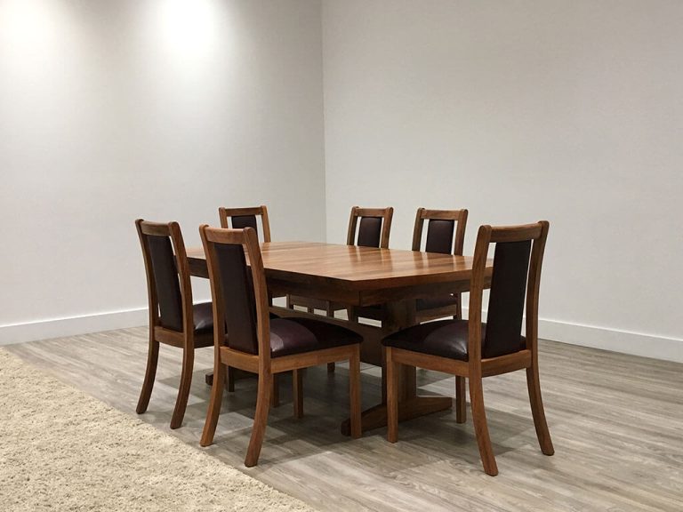 oak extendable dining table with slim lines