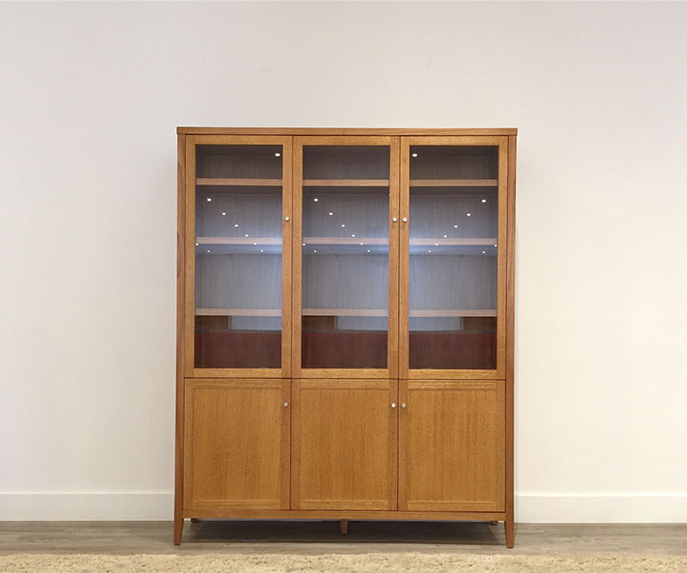 custom made american oak timber wallunit with 3 doors glass windows and internal shelving